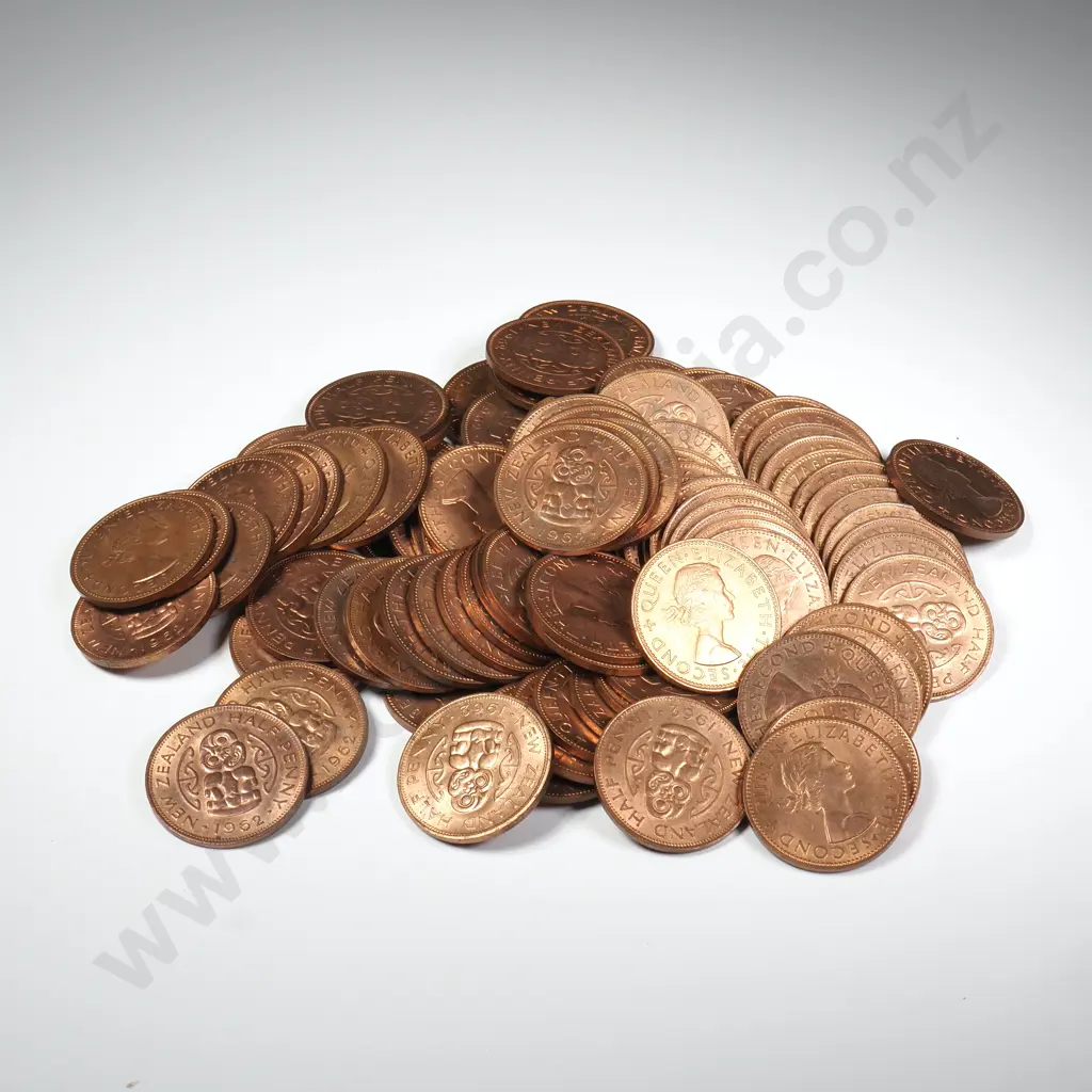 90 X 1962 HALFPENNIES WITH ORIGINAL MINT LUSTRE Image 1++