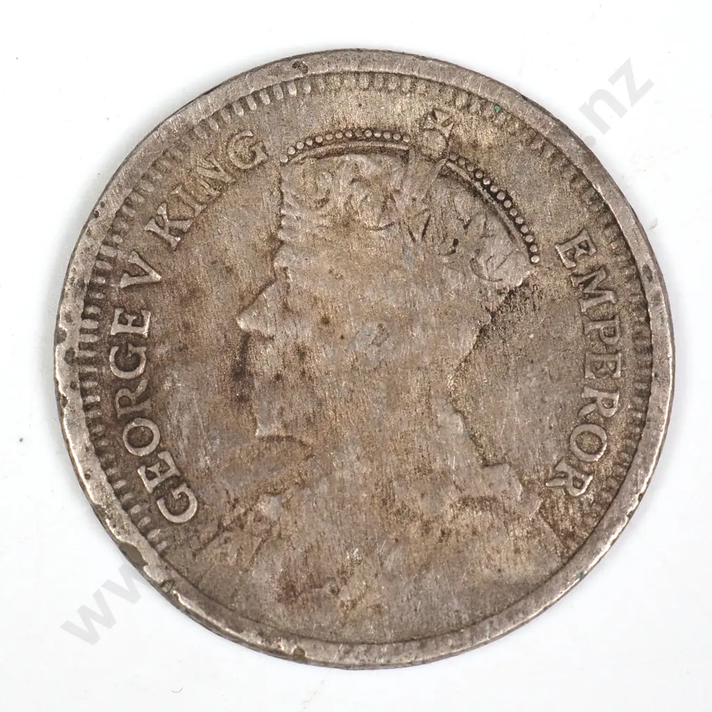1935 THREEPENCE, SPACE FILLER Image 1++