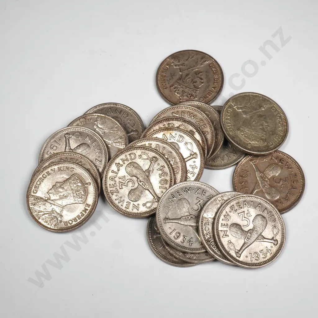 20 X 1934 THREEPENCES, TONED, E.F. OR BETTER, MINIMUM C.C.V. $400 Image 1++