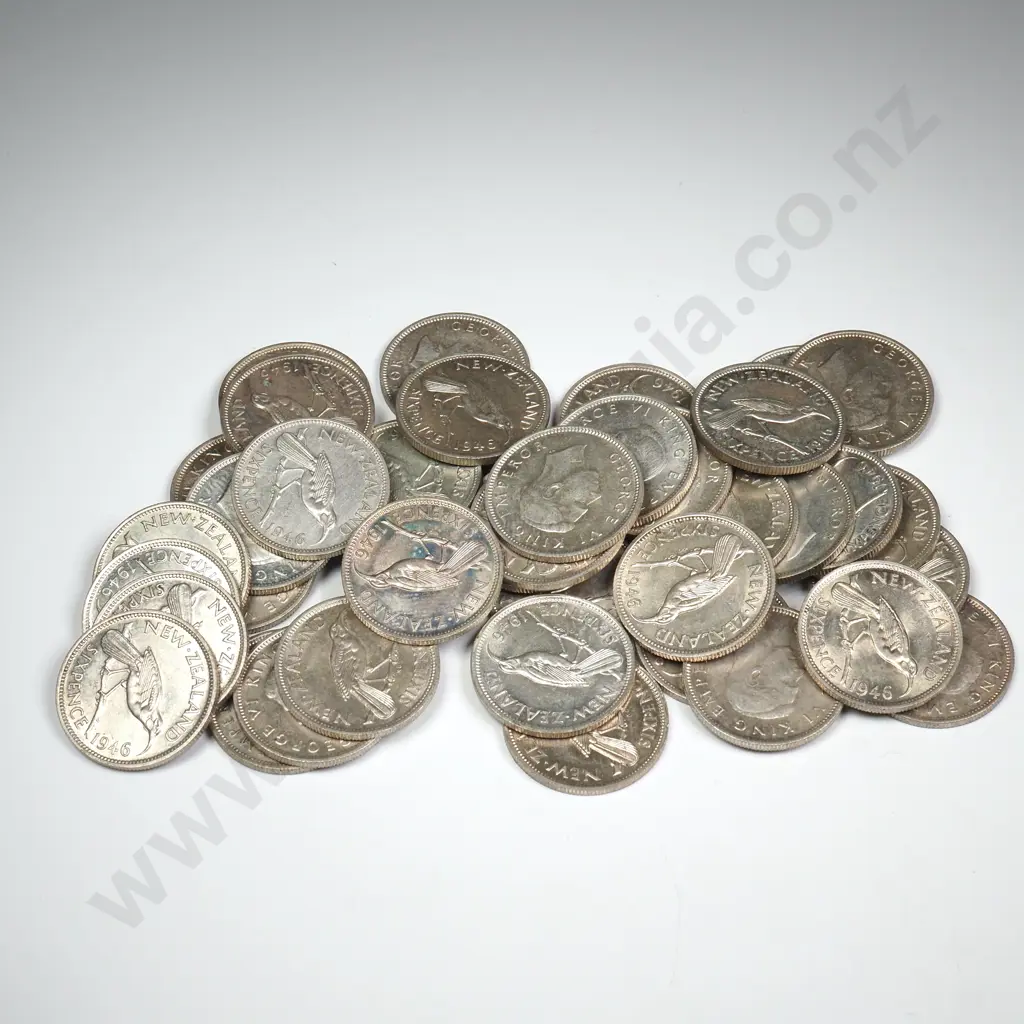 40 X 1946 SIXPENCES, V.F. OR BETTER, MINIMUM C.C.V. $400 Image 1++