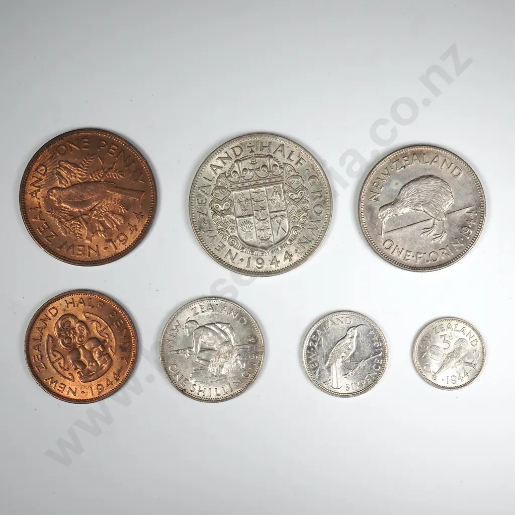 1944 SEVEN COIN DATE SET, E.F OR BETTER, MINIMUM C.C.V $670 Image 1++