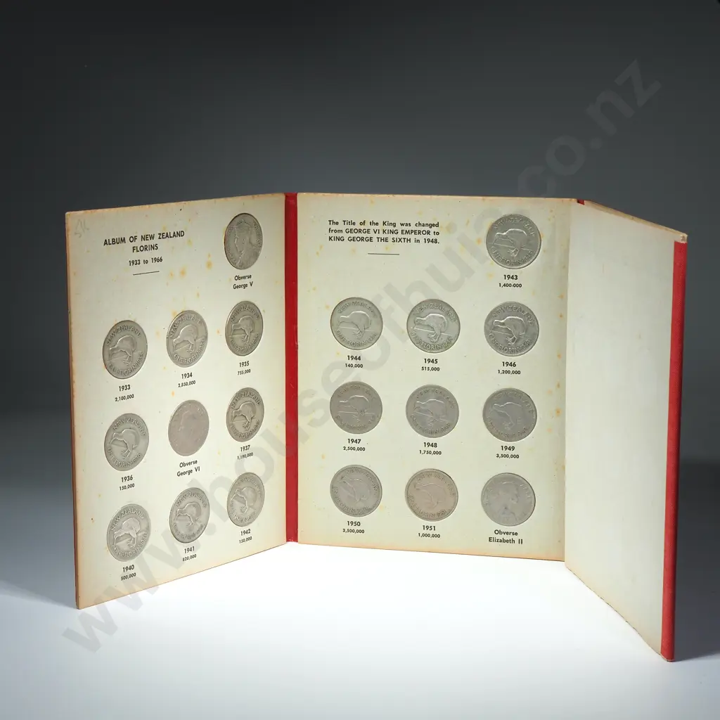 FLORIN SET COMPLETE FROM 1933 TO 1965 PLUS A 1946 'FLATBACK', COINS GENERALLY IN AVERAGE CIRCULATED CONDITION HOUSED IN A NICE CONDITION JOHN BERTRAND FOLDER Image 1++