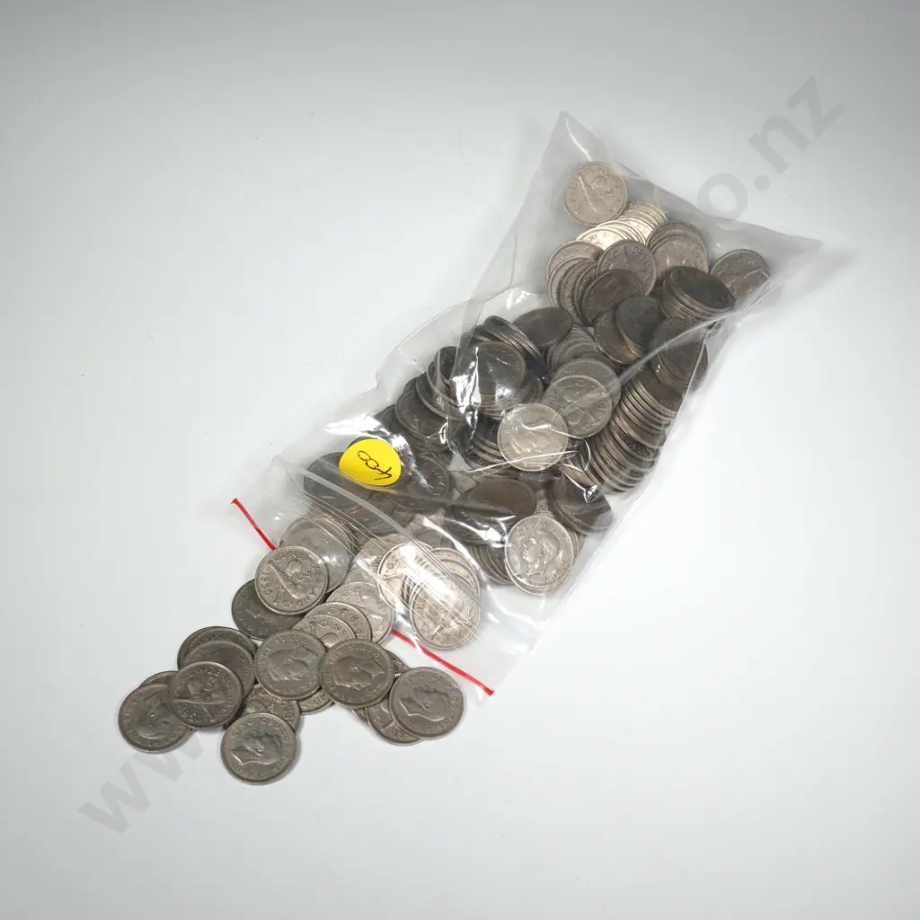 200 X 1950 THREEPENCES ( CALCULATED BY WEIGHT ), C.C.V $600 Image 1++
