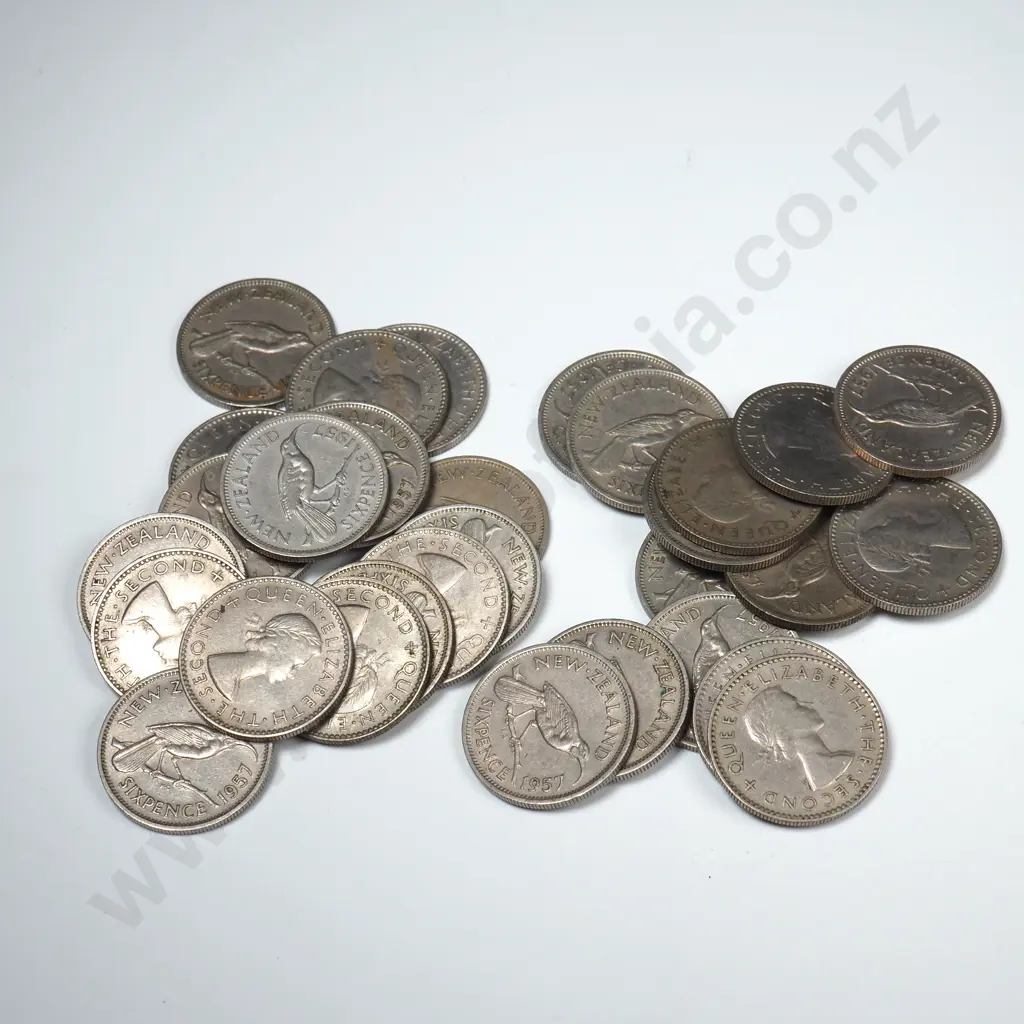5 X 1965 TYPE 1 'BROKEN WING' SIXPENCES, B.UNC, MINIMUM C.C.V $500 Image 1++