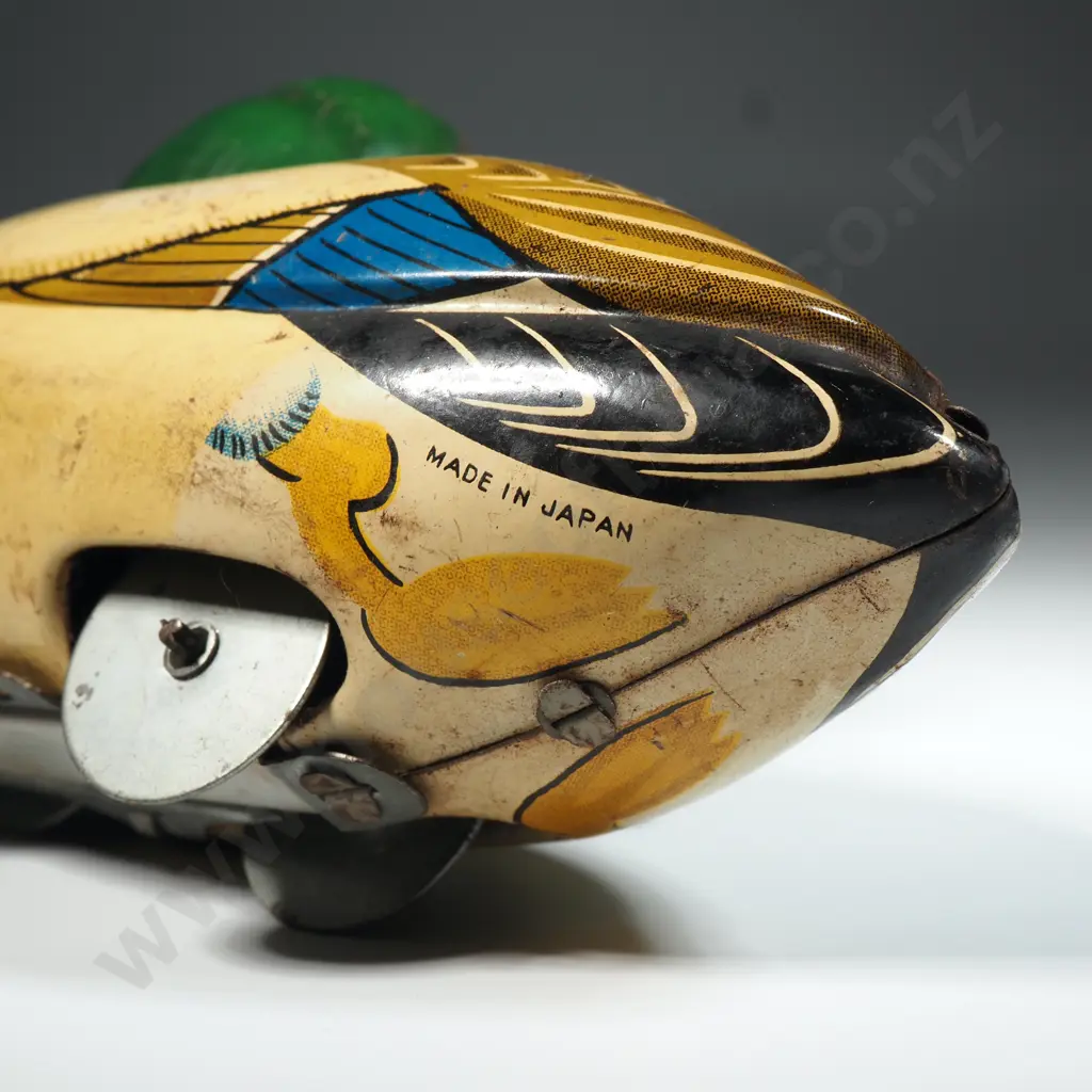 Vintage Tin Plate Wind-up Duck With Key: Made in Japan. (Working order) Image 1++