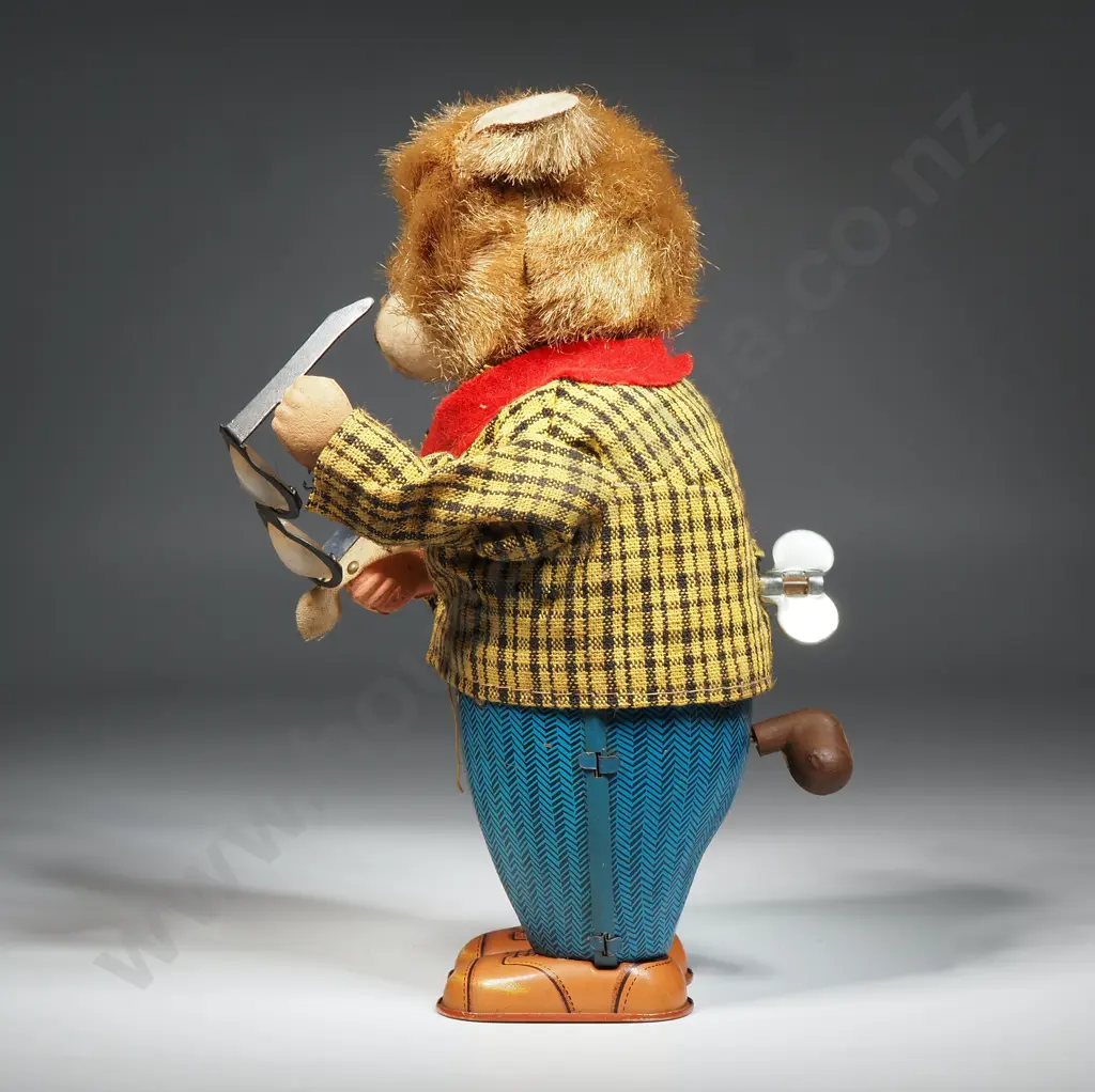 Wind-Up Tin Litho Toy Bruno Spectacle Bear Cleaning His Glasses Image 1++