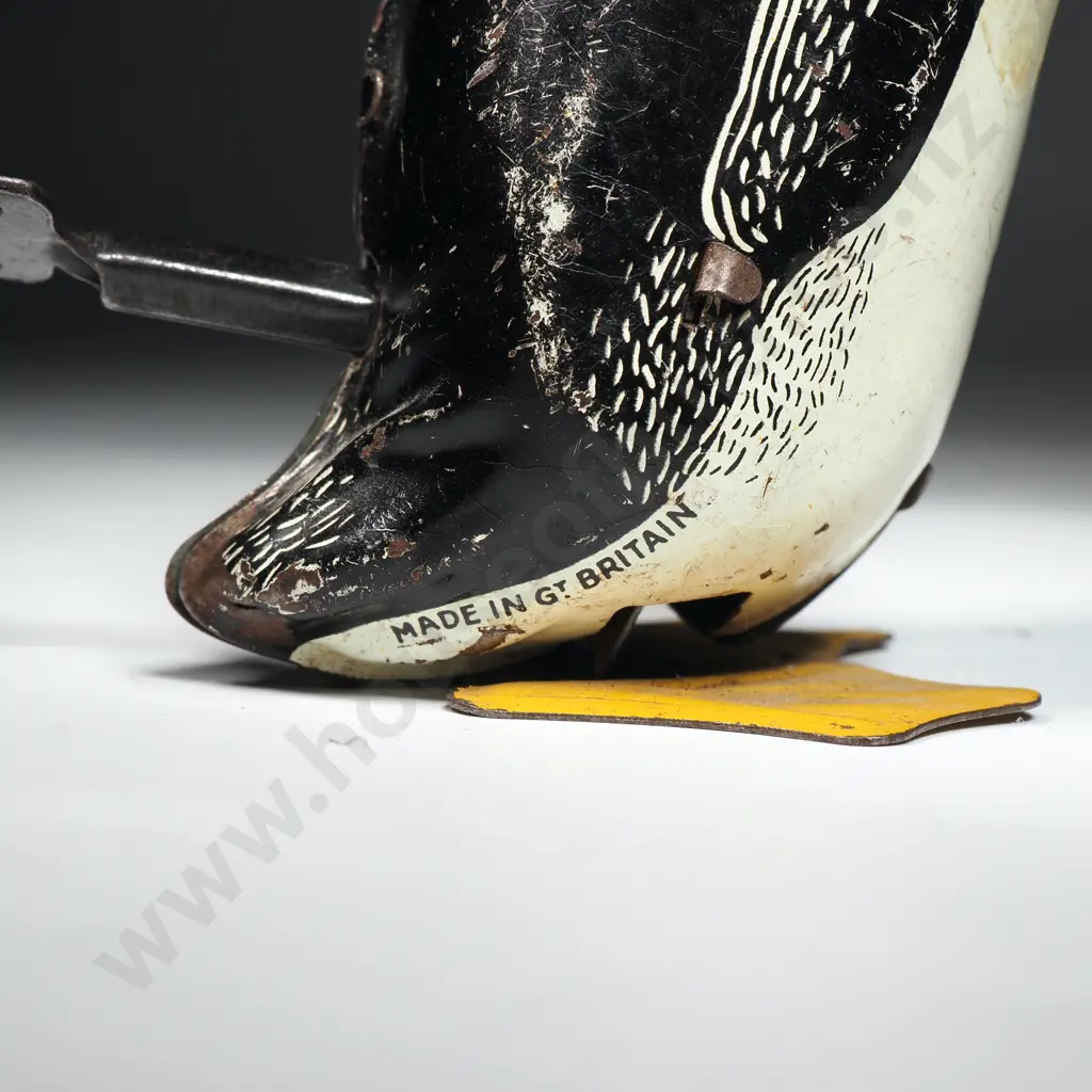 Tin Wind-Up Emperor Penguin - Made in Great Britain Image 1++