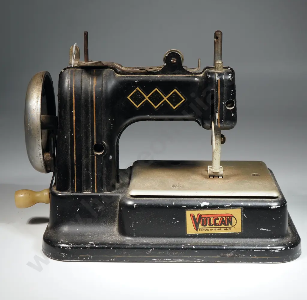 Vulcan Toy Sewing Machine & Original Instructions Image 1++