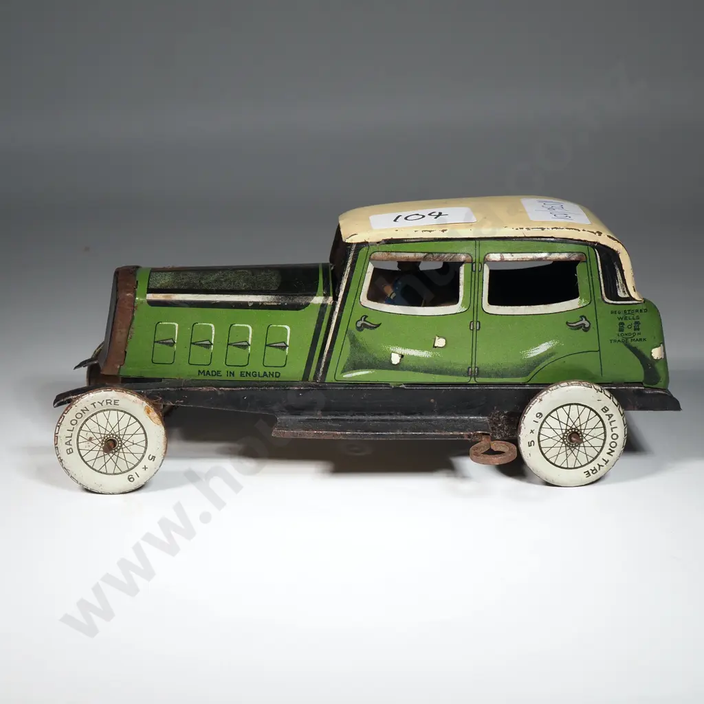 Tin Gangster Car - Green Body & Cream Roof Image 1++