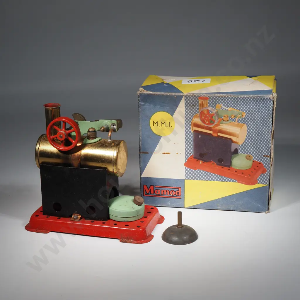 Boxed Mamod M.M.1 Stationary Steam Engine. First Produced In 1939 It was Designed To Power Other Engines. Image 1++