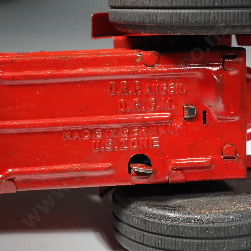 Gama Tractor with Flatbed Image 1++