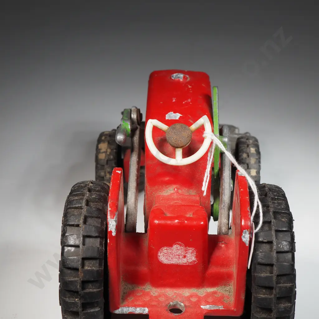 FunHo! Front End Loader Tractor Model No. 801 (1979) Image 1++