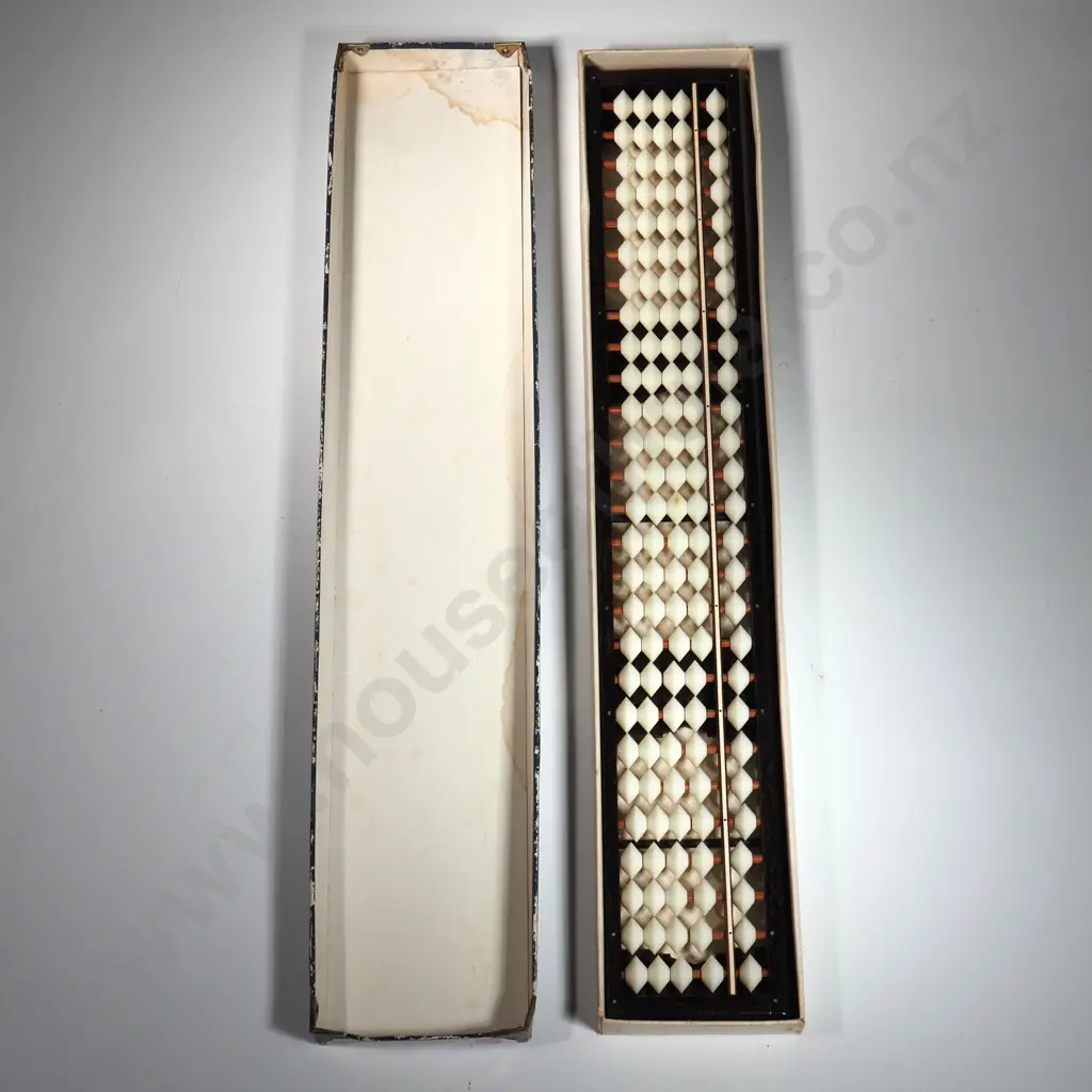 Yamaichi Soroban Abacus Image 1++