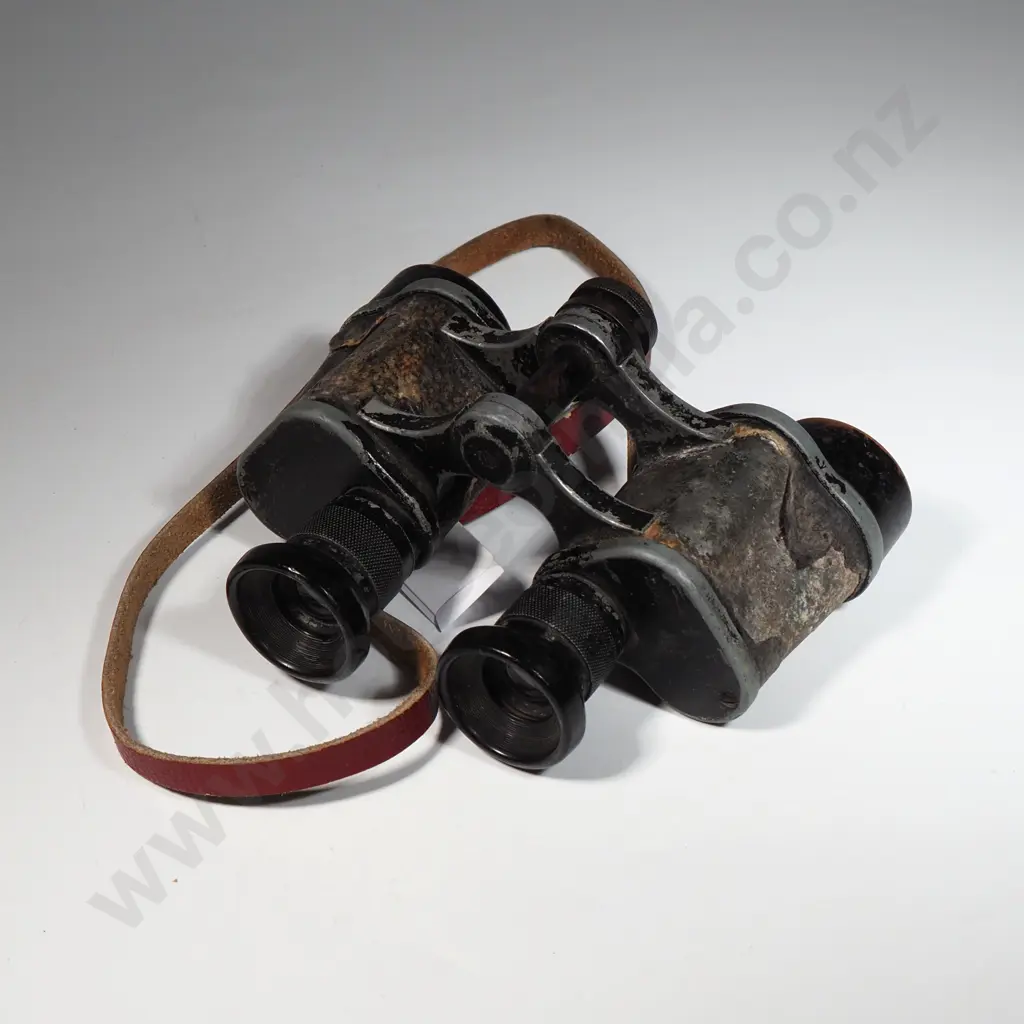 Pair Of Vintage Carl Zeiss Military Binoculars with Replacement Strap  Image 1++