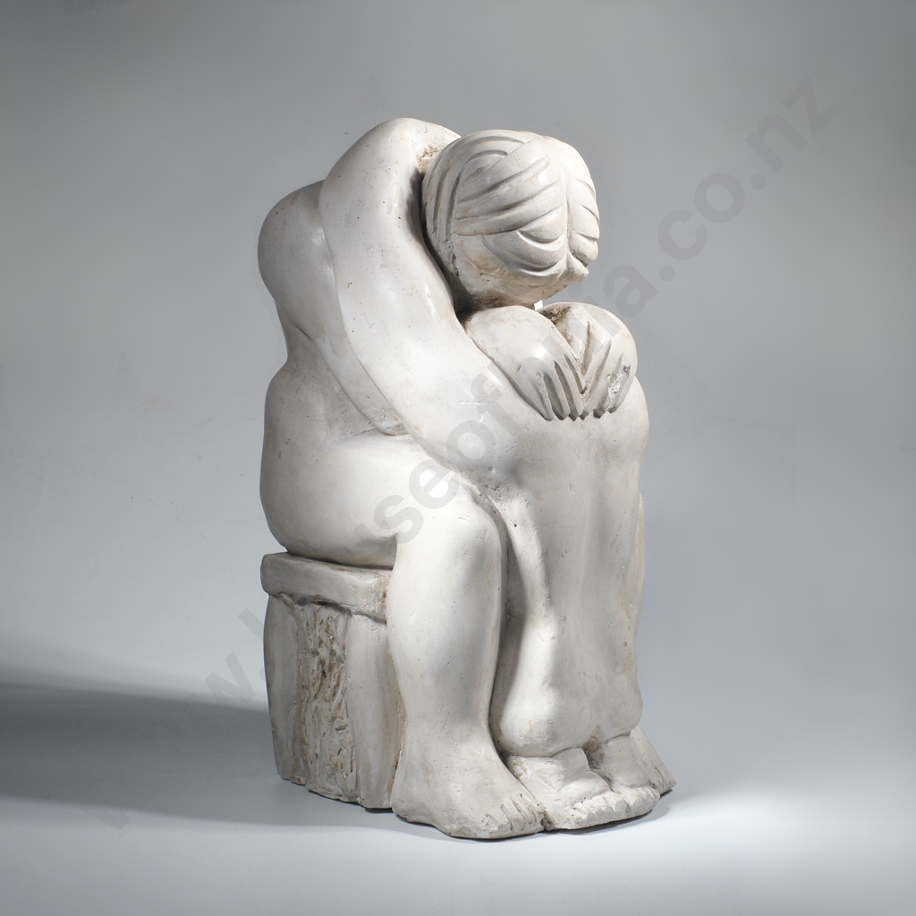 Llewelyn Summers - Embraced Figures, Plaster Image 1++
