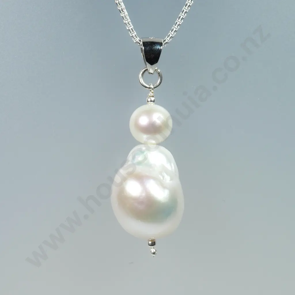 Sterling Silver & Baroque Pearl Pendant Necklace Image 1++