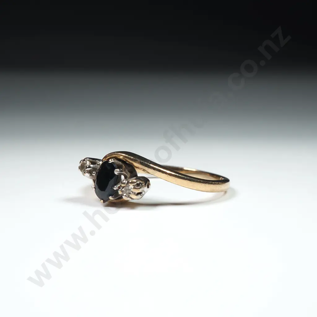 9ct Gold Diamond & Sapphire Ring w English Hallmarks Image 1++