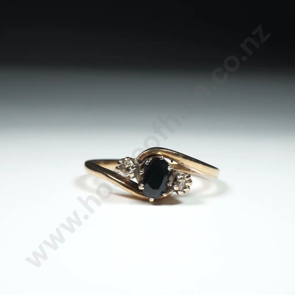 9ct Gold Diamond & Sapphire Ring w English Hallmarks Image 1++