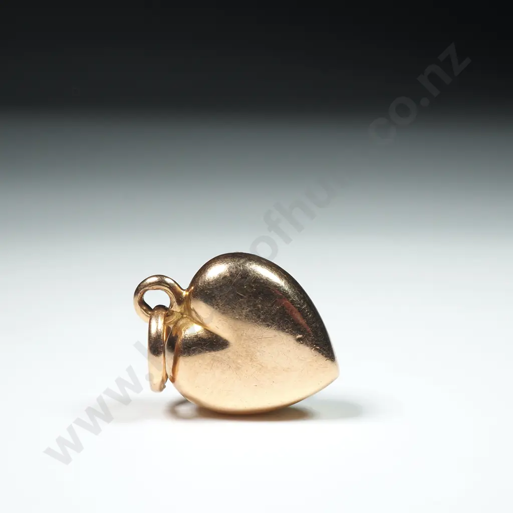 9ct Gold Seed Pearl Heart Pendant Image 1++