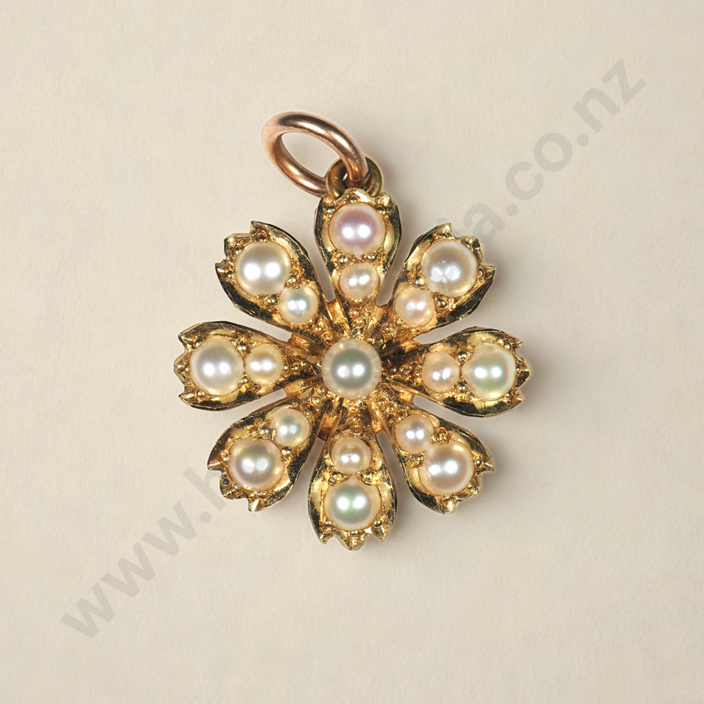 Antique 15ct Gold Seedpearl Flower Pendant Image 1++
