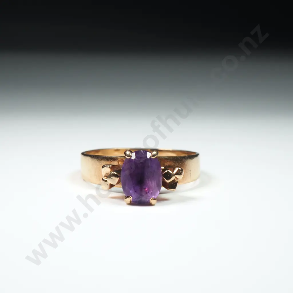 9ct Gold Purple Gem Ring Image 1++