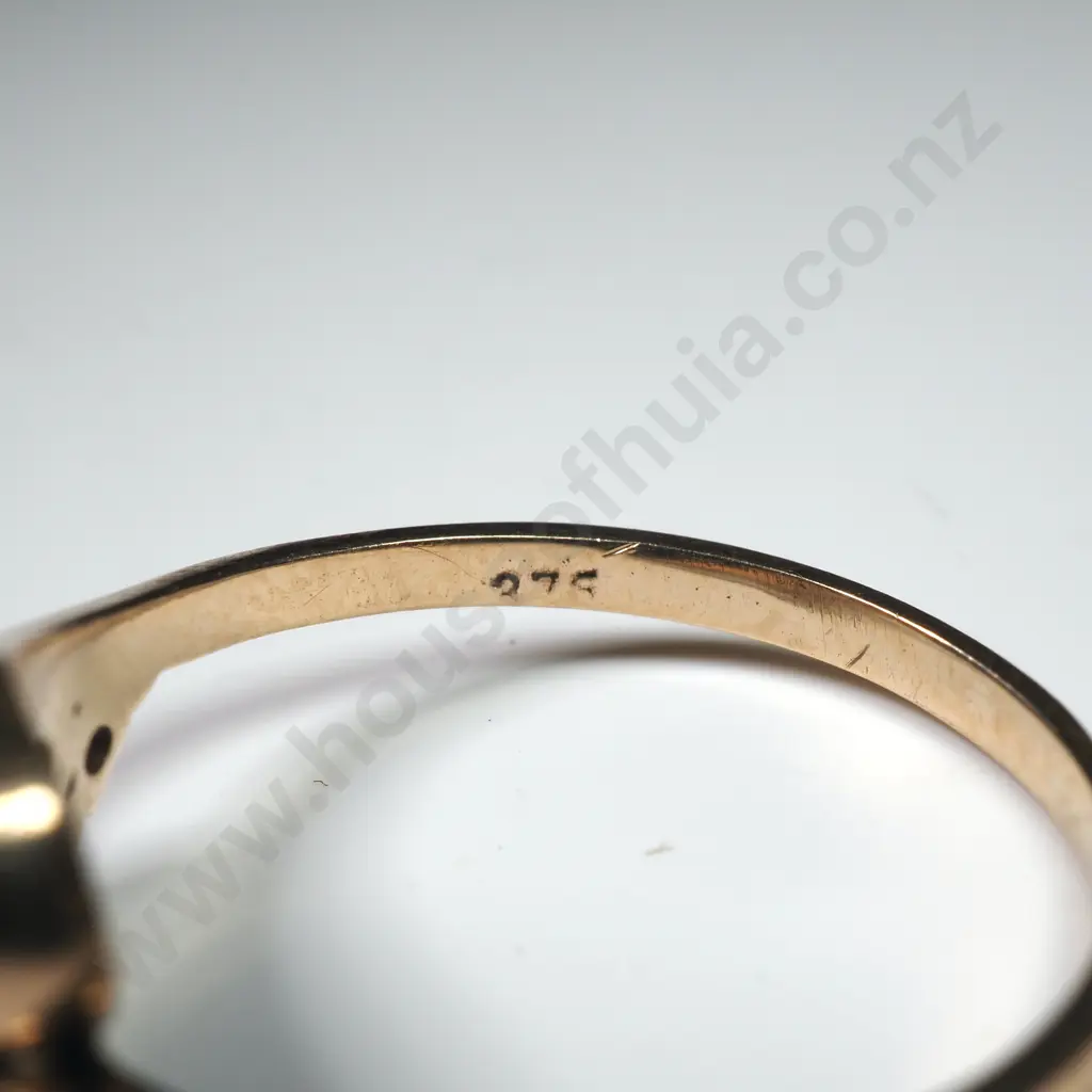 9ct Gold Sapphire Ring Image 1++