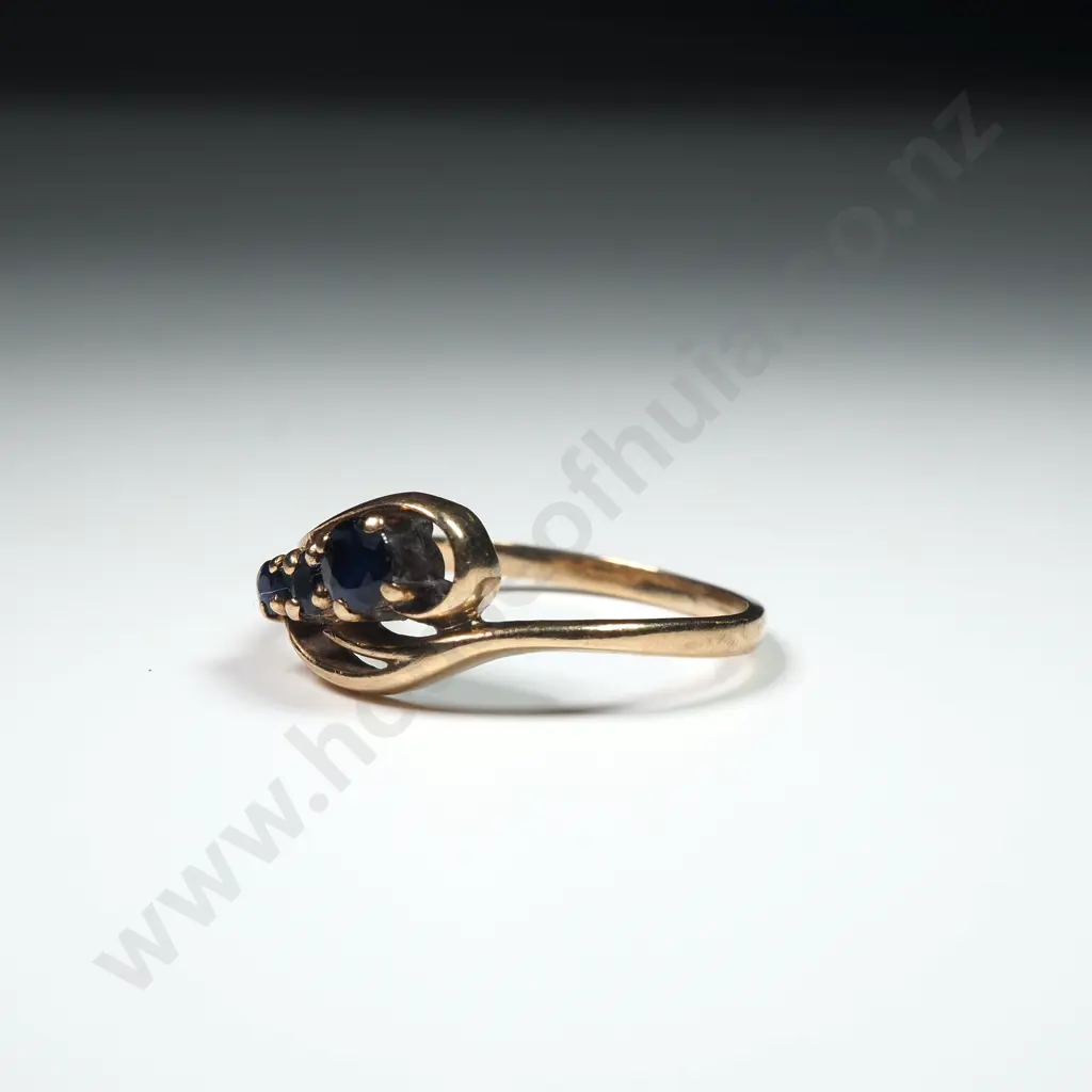 9ct Gold Sapphire Ring Image 1++