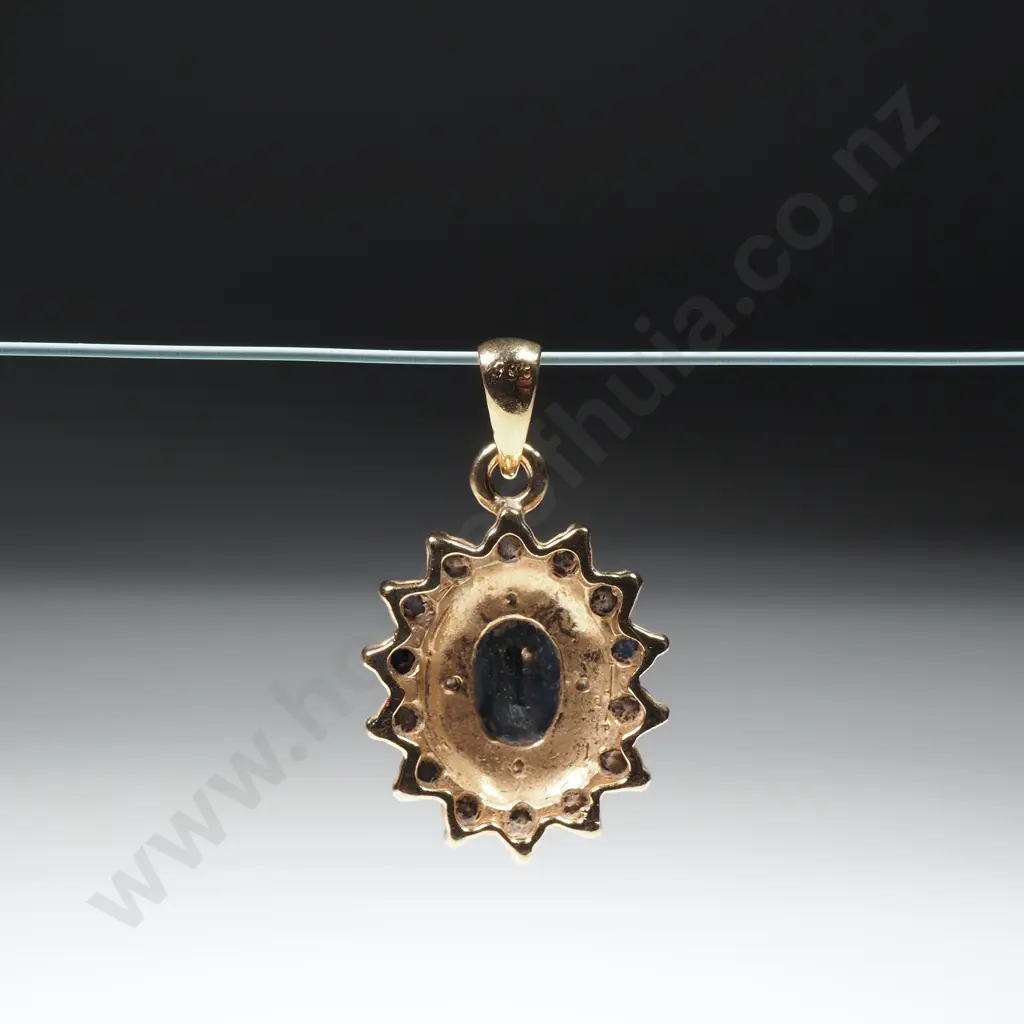 9ct Gold Sapphire Cluster Pendant Image 1++