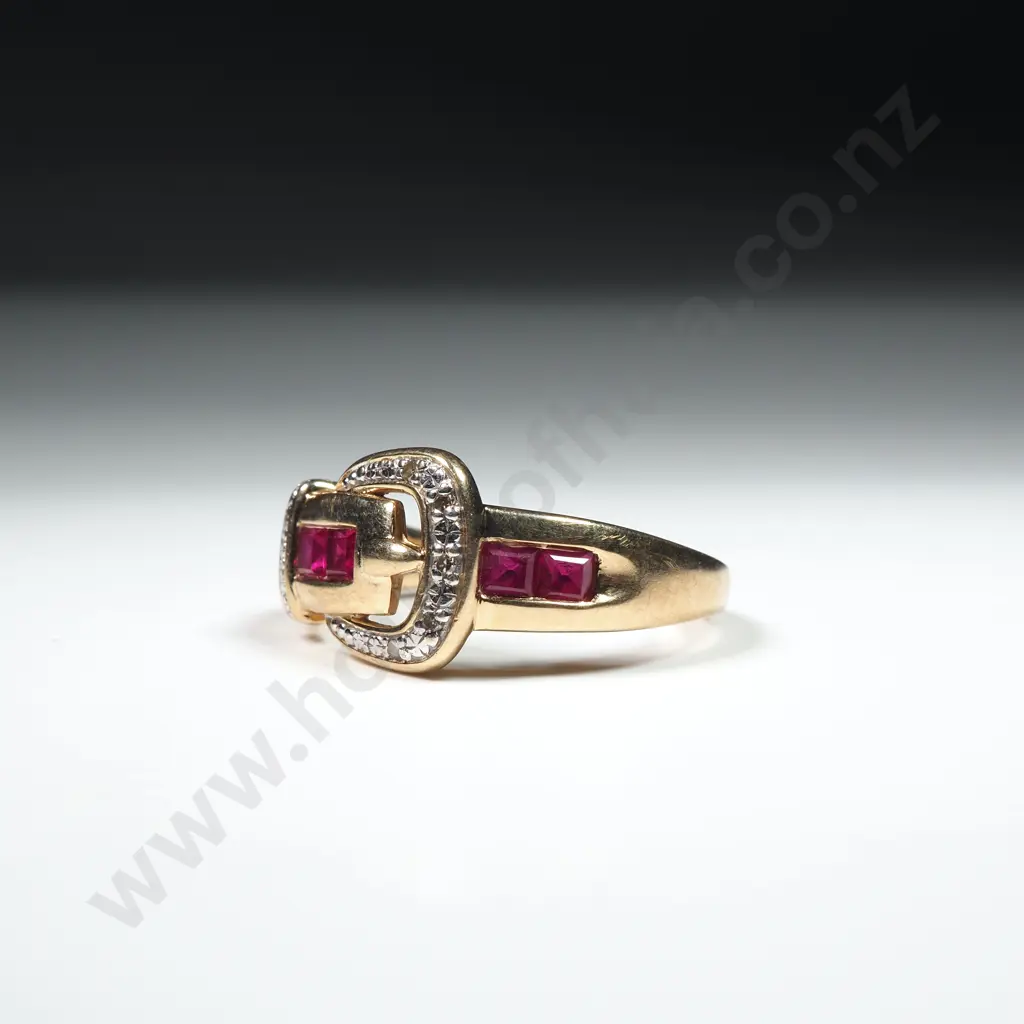 9ct Gold Buckle Ring w Red Stones Image 1++
