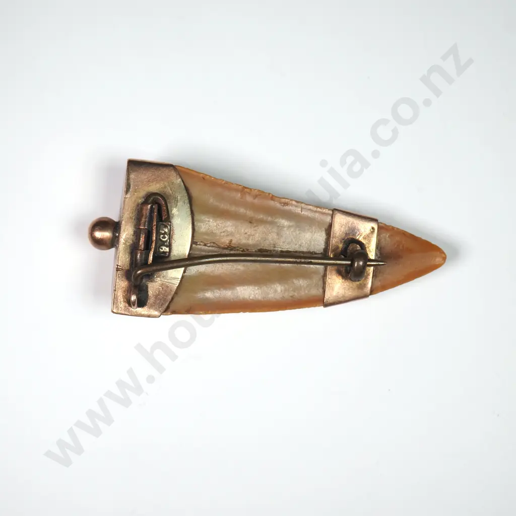 Colonial 9ct Gold Tooth Brooch Image 1++