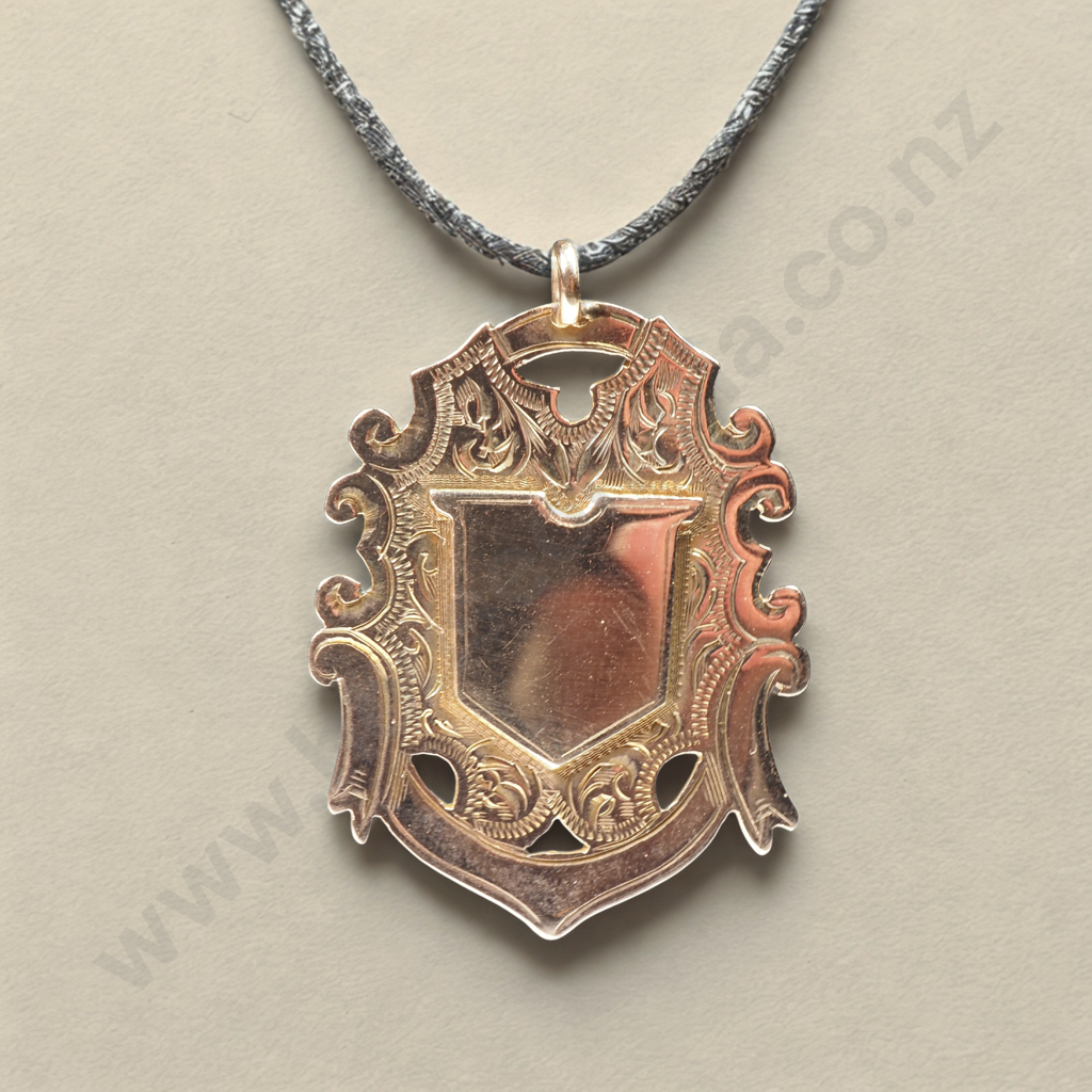 WW1 Token of Honour to H Harris by Waimate Friends Image 1++