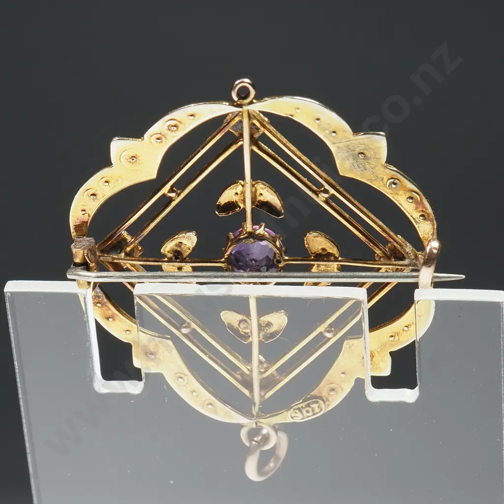 Edwardian Pendant in 9ct Gold Amethysts & Seedpearls Image 1++