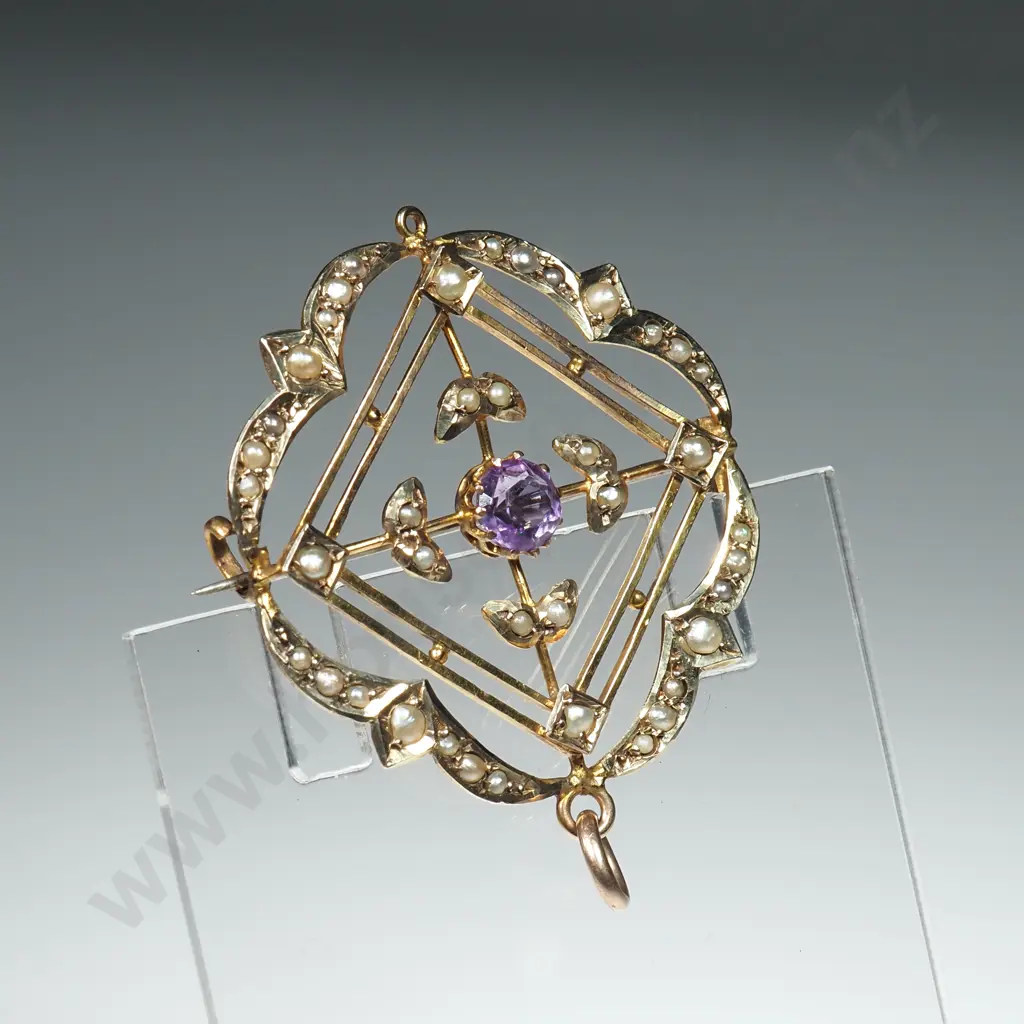 Edwardian Pendant in 9ct Gold Amethysts & Seedpearls Image 1++