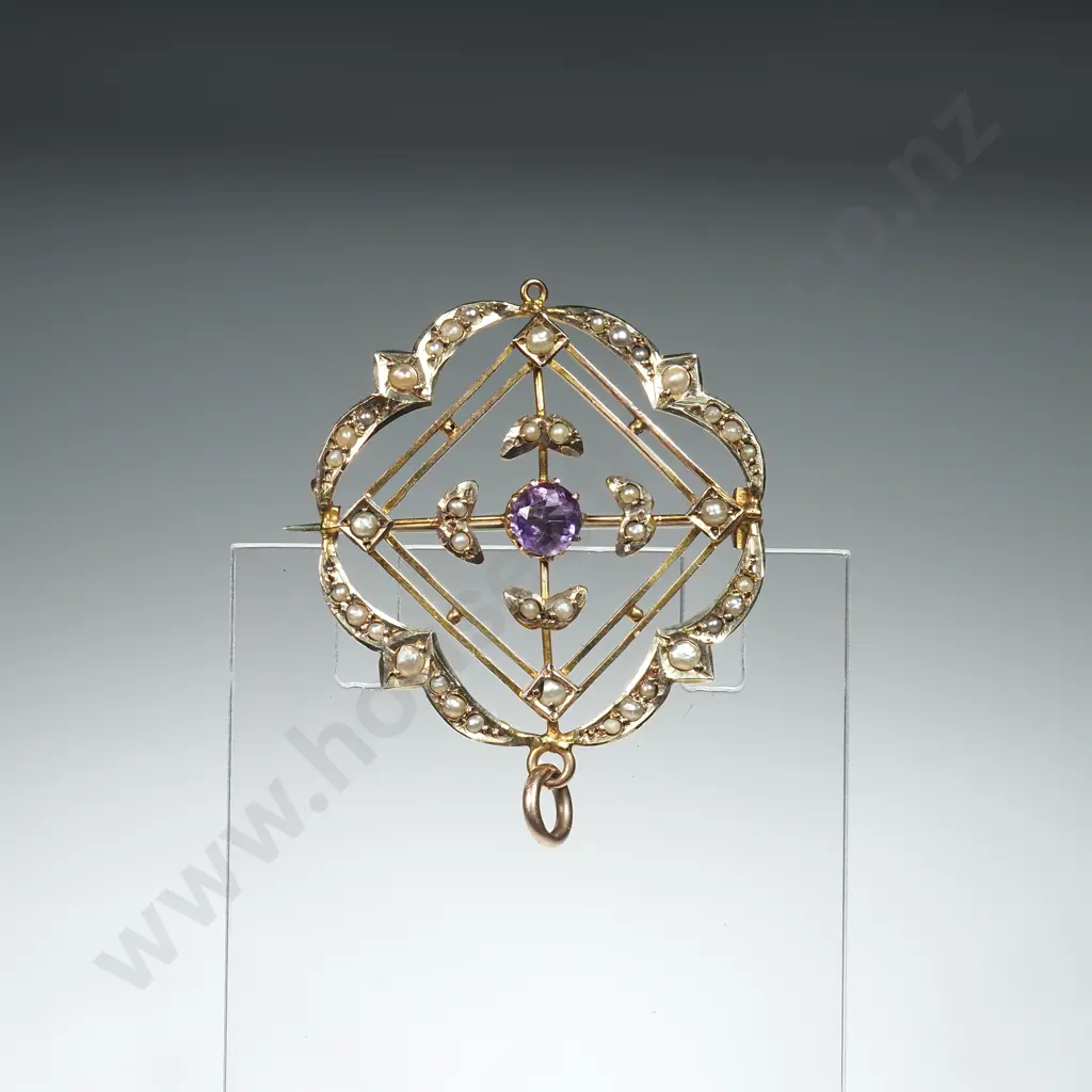 Edwardian Pendant in 9ct Gold Amethysts & Seedpearls Image 1++