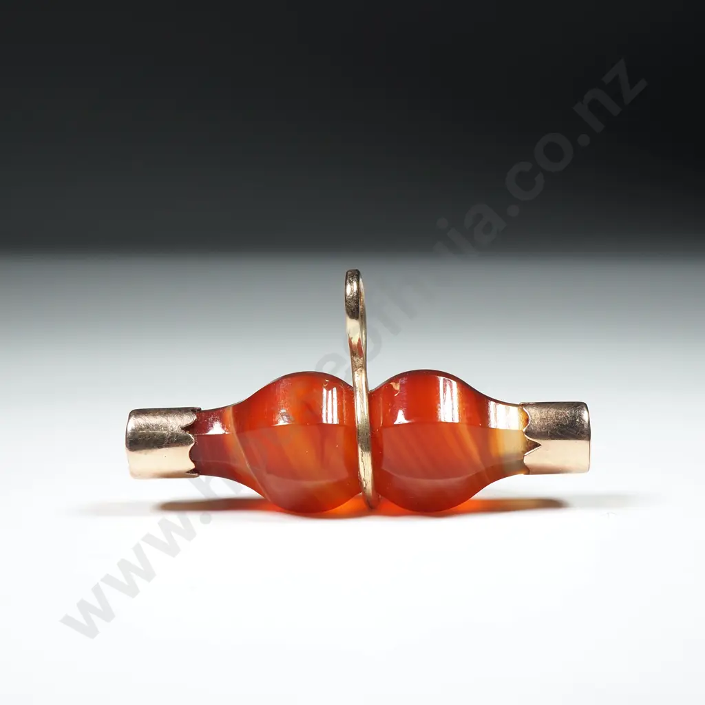 Antique 9ct Gold Agate Pendant Image 1++