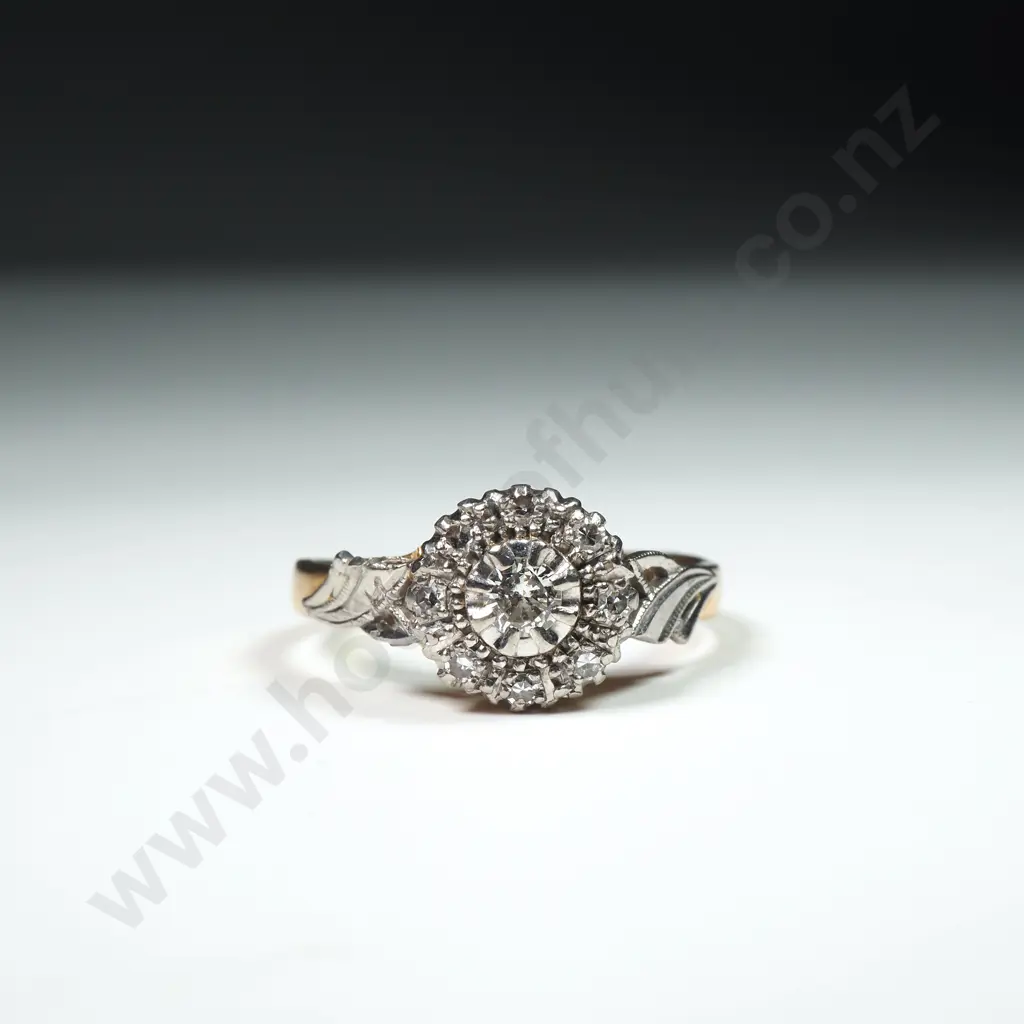 18ct Gold Illusion Set Diamond Ring Image 1++