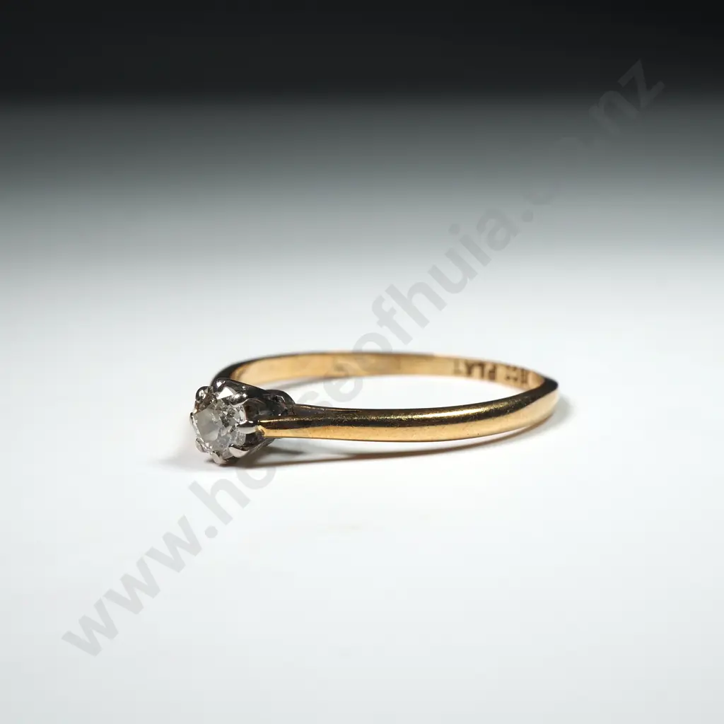 18ct Gold Solitaire Diamond Ring Image 1++