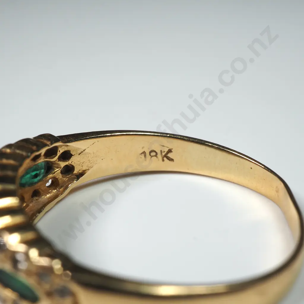 18ct Gold Diamond & Emerald Ring Image 1++