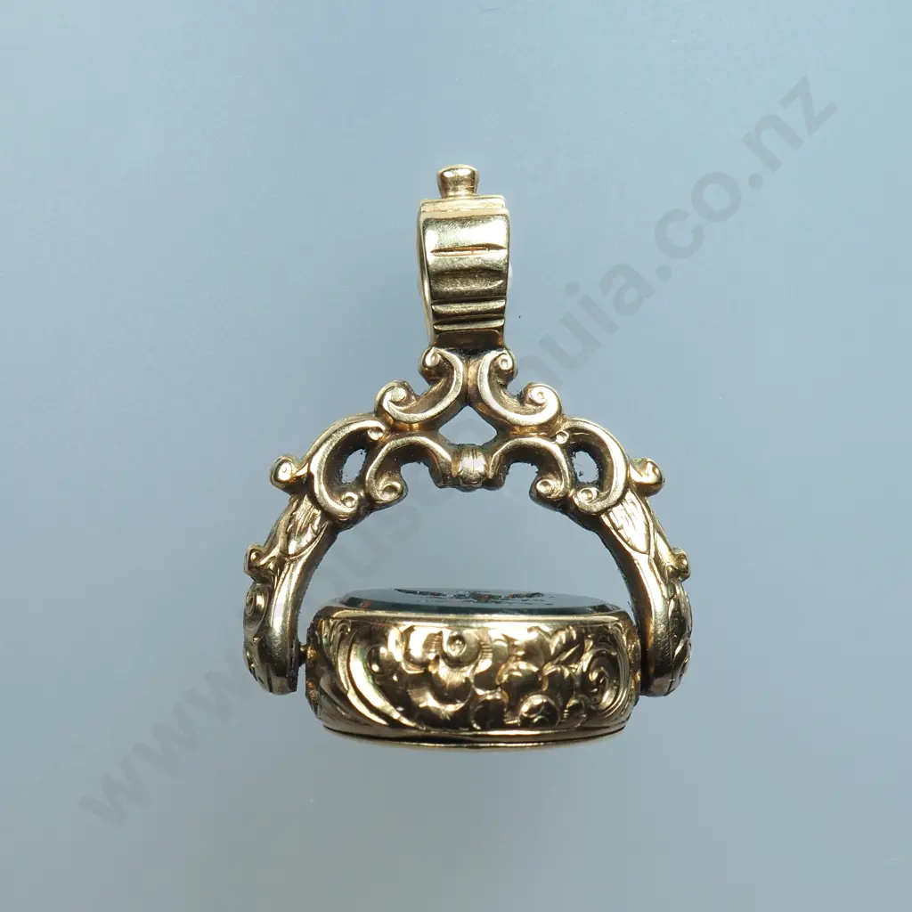 9ct Gold Memorial Fob Spinner w Carved Bloodstone & Memorial Reverse Locket Image 1++
