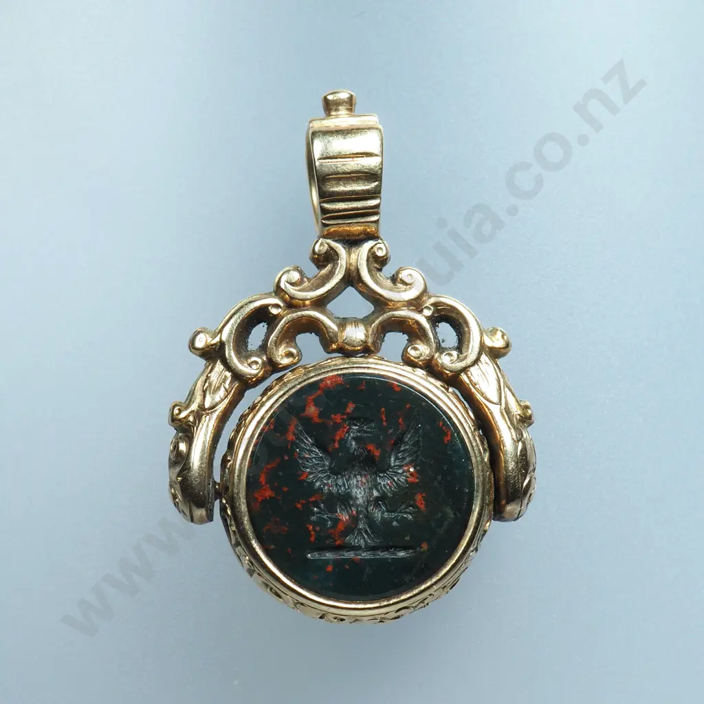 9ct Gold Memorial Fob Spinner w Carved Bloodstone & Memorial Reverse Locket Image 1++