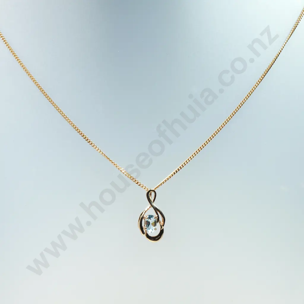 9ct Gold Blue Stone Pendant & 9ct Gold Chain Image 1++