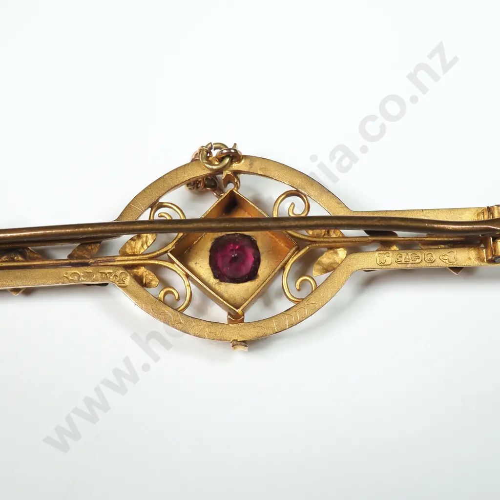 9ct Edwardian w Central Red Stone & Seed Pearl Bar Brooch Image 1++