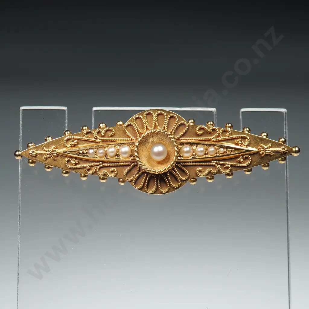 Victorian 15ct Gold & Seed Pearl Brooch Image 1++