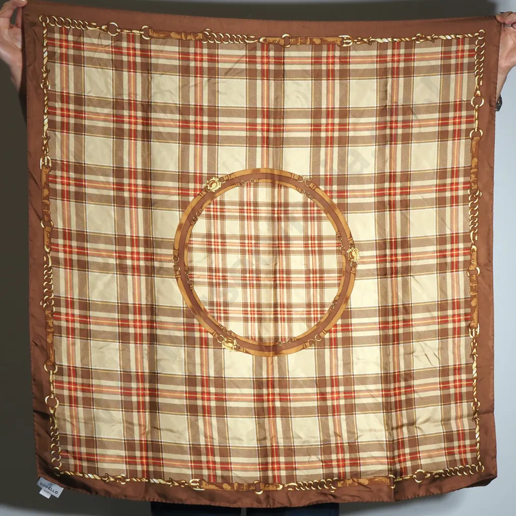 Codello Checkered Silk Scarf Image 1++