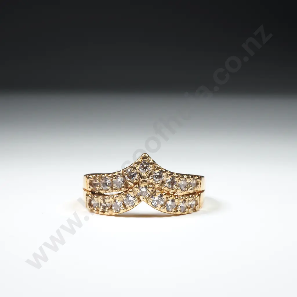 18ct Gold White Stone Ring Image 1++