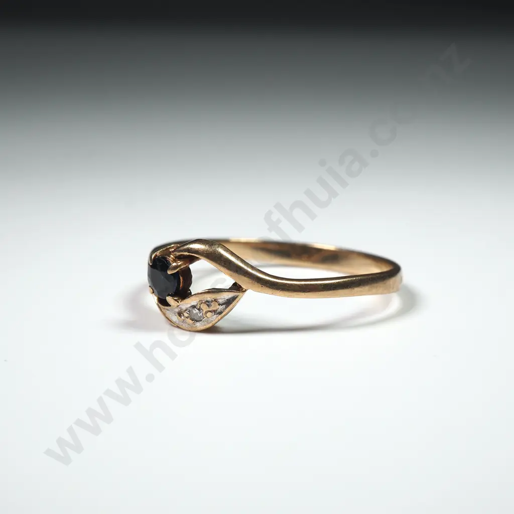 9ct Gold Sapphire Ring Image 1++