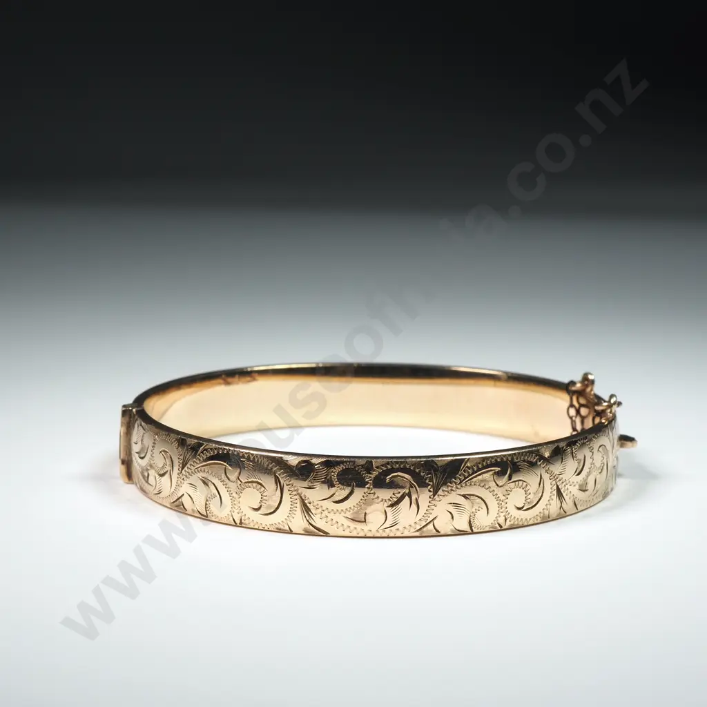 1/5 9ct Gold Metal Core Hinged Bracelet Image 1++