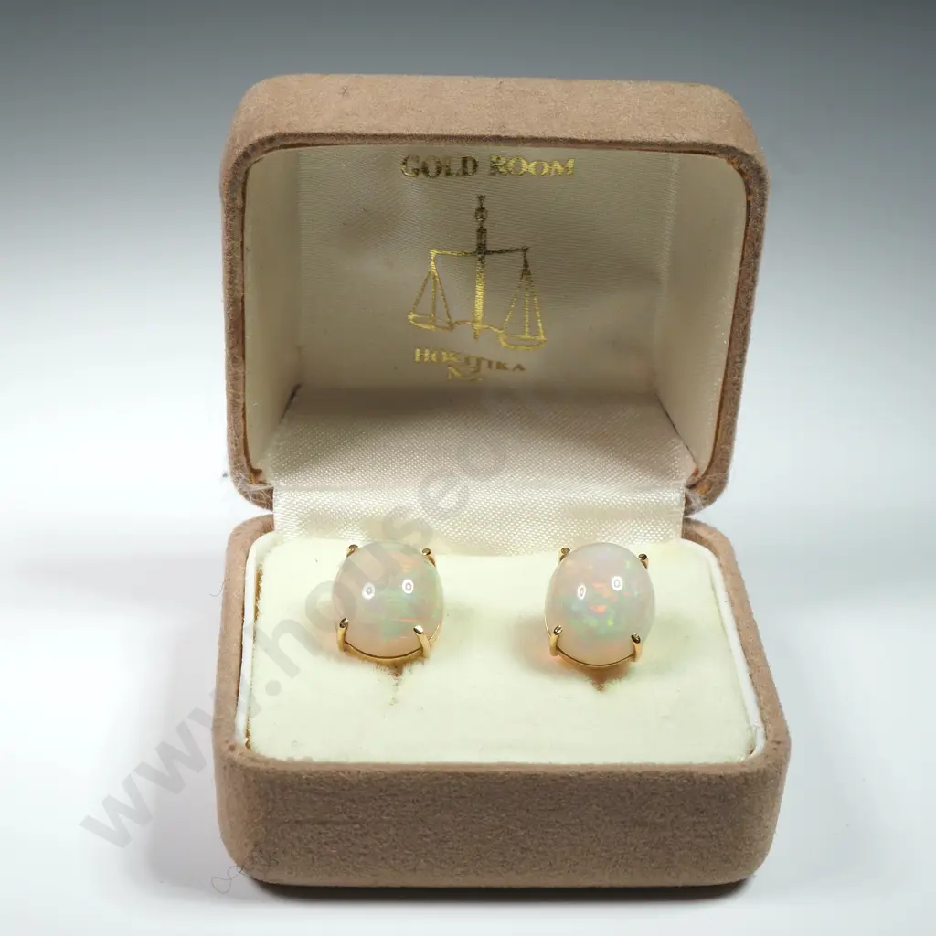18ct Gold White Opal Stud Earrings w Green Orange Flash Fire in Stone Image 1++