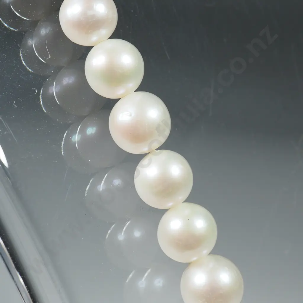 Freshwater Graduated Pearl Necklace w Sterling Silver Clasp Image 1++