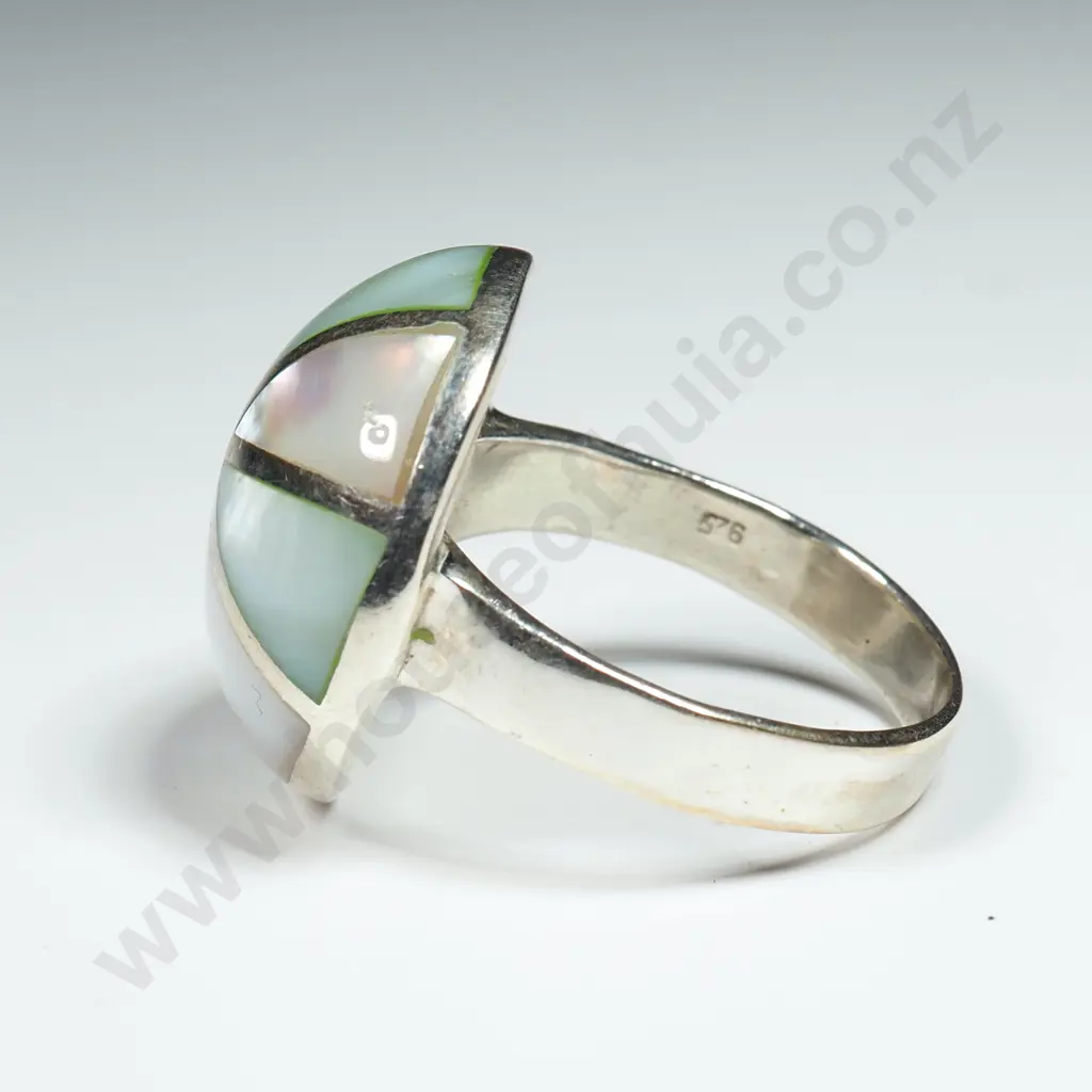 Sterling Silver & Mother of Pearl Ring Image 1++